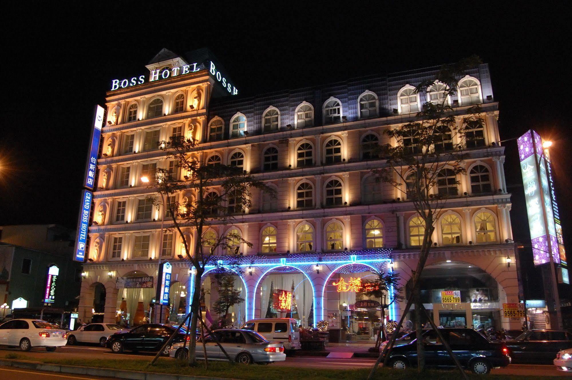 Grand Boss Hotel Yilan Екстериор снимка